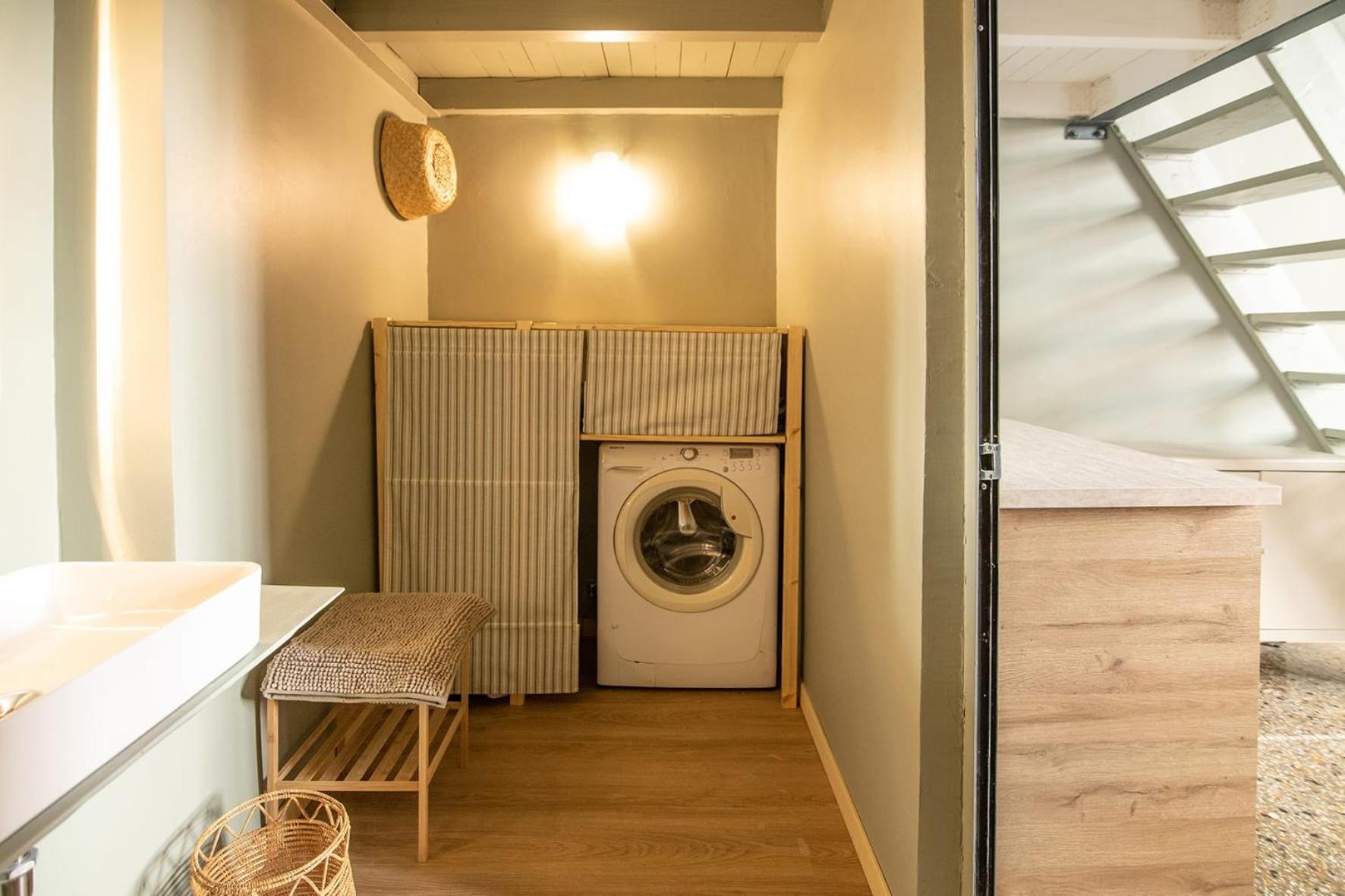 Apartment Embriaci Charme Design Centro Storico Porto Antico Acquario Genoa