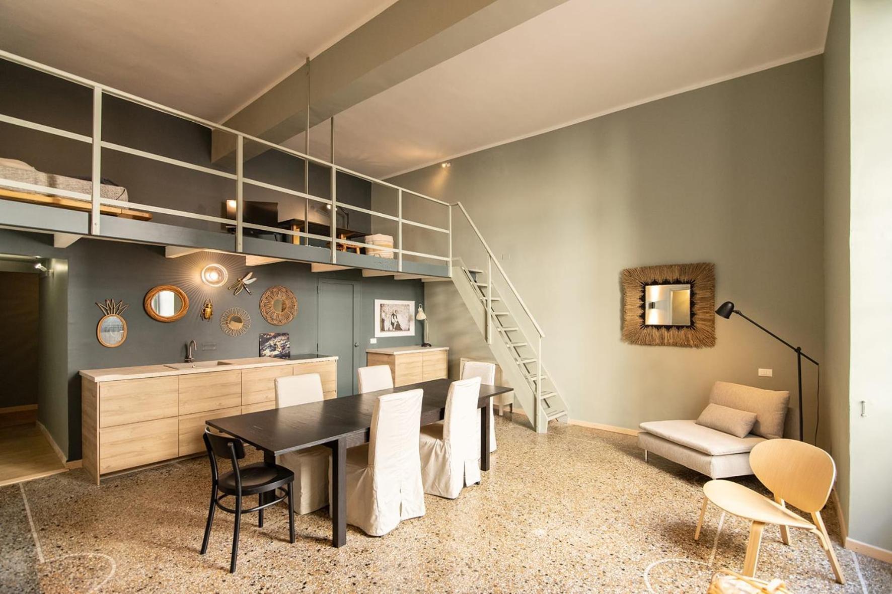 Embriaci Charme Design Centro Storico Porto Antico Acquario Apartment